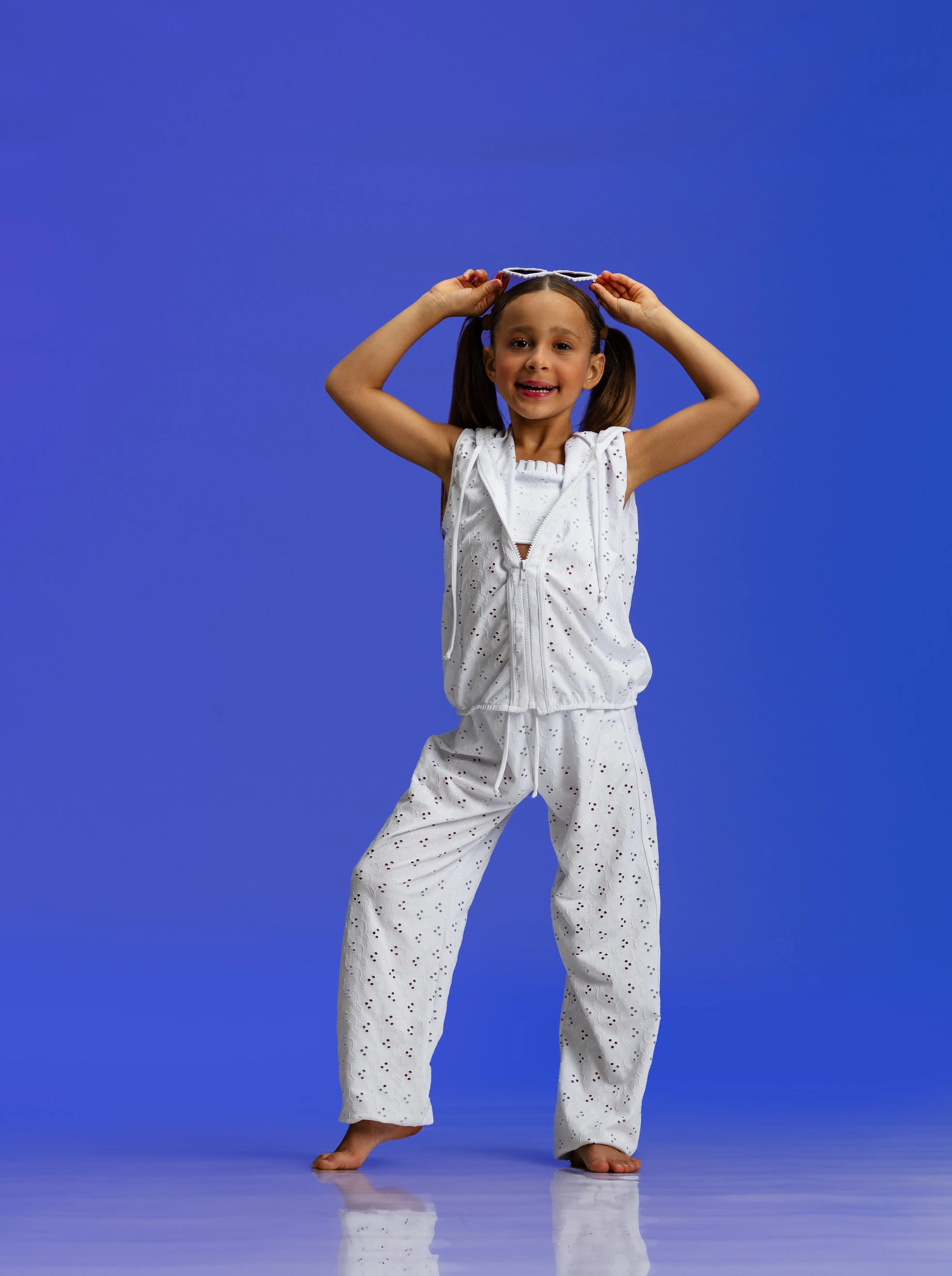 ON THE GO CHILD VEST- FINAL SALE