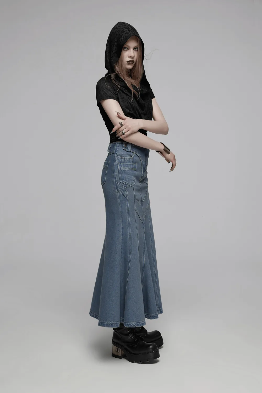 Swing Collar Hooded Short Sleeves Top with Criss-Cross Hem