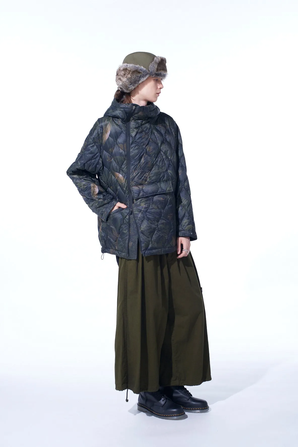 S'YTE X TAIONDAHLIA CAMOUFLAGE QUILTED DOWN PARKA
