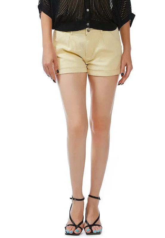 Womens Pleated Flap Pocket Shorts